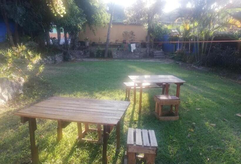 هتل Residencial Valle Sagrado Vilcabamba