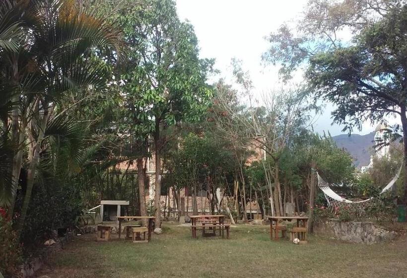 هتل Residencial Valle Sagrado Vilcabamba