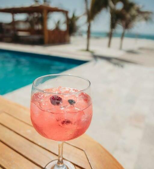 Kokoa Hotel Vichayito