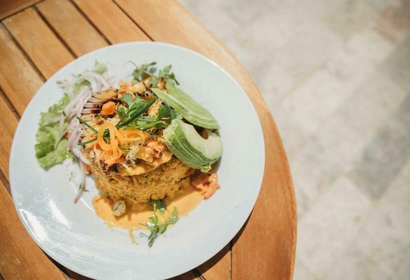 Kokoa Hotel Vichayito