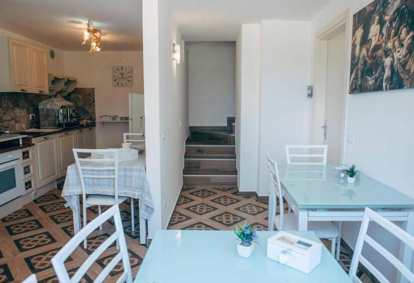 פנסיון Affitta Camere La Fenice Di Folli Lorella