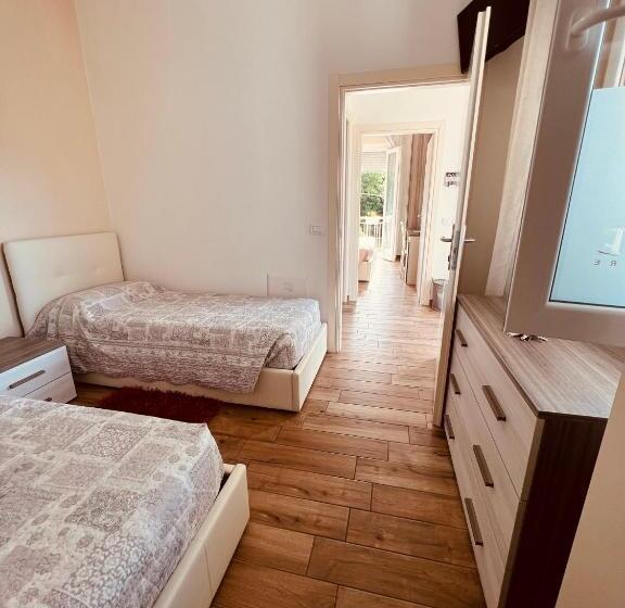 פנסיון Affitta Camere La Fenice Di Folli Lorella