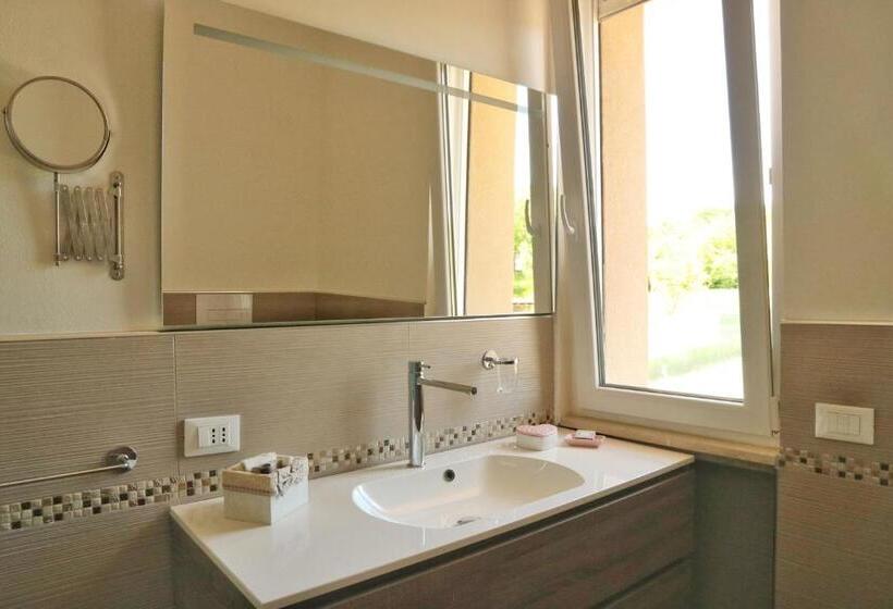 פנסיון Affitta Camere La Fenice Di Folli Lorella