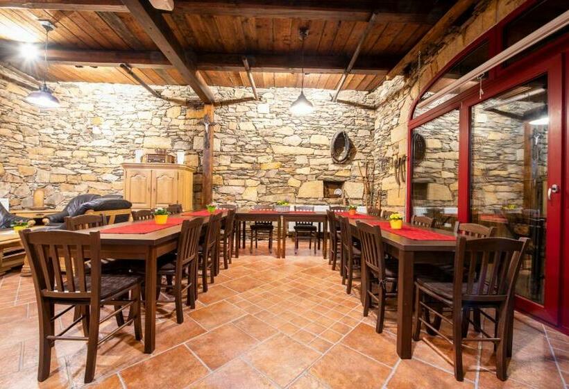 פנסיון Ave Restaurant