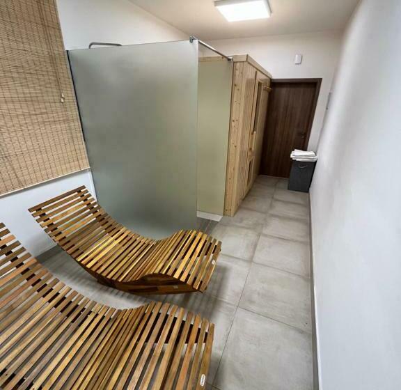 פנסיון Bezručova škola