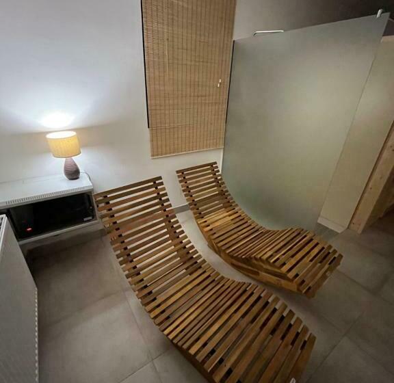 פנסיון Bezručova škola