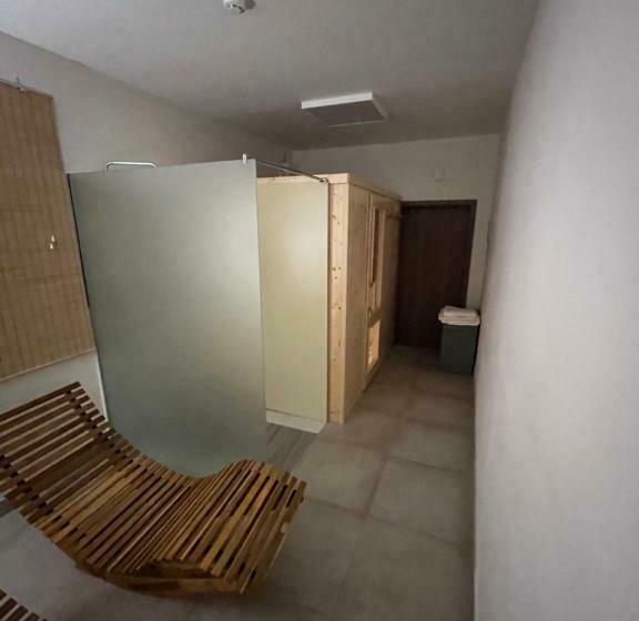 פנסיון Bezručova škola