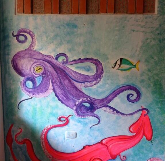 پانسیون Casa Caracola