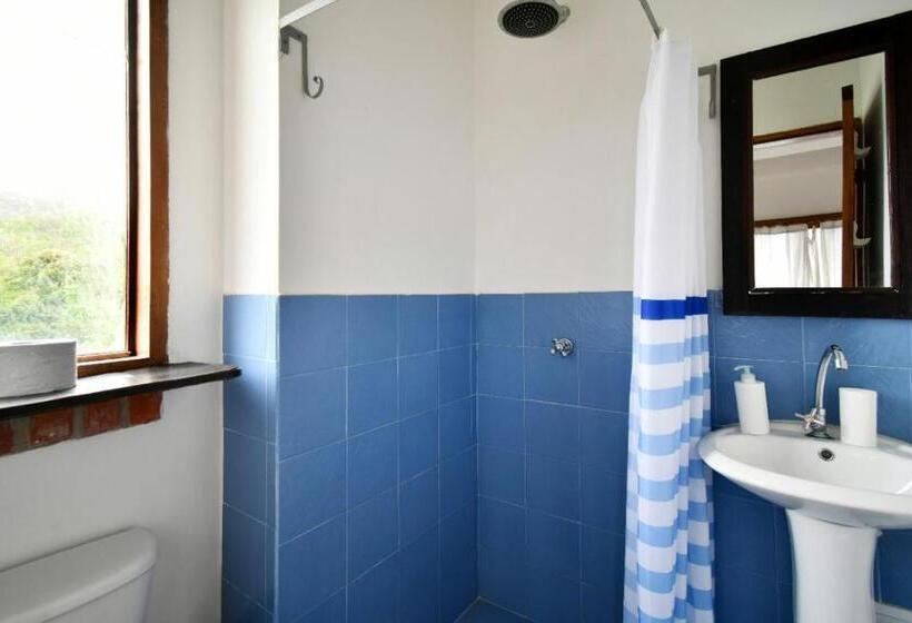 بنسيون Casa Caracola