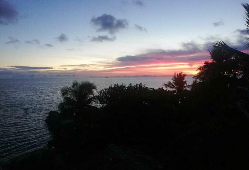 پانسیون Hostal Coral Blue