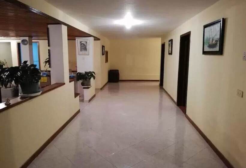 Пансион Hostel La Abuela