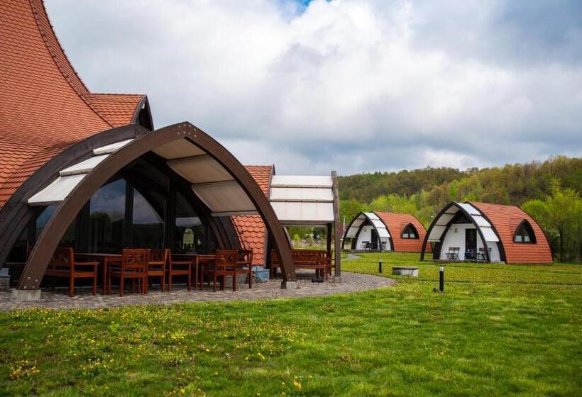 Пансион Hunnia   Huntanya