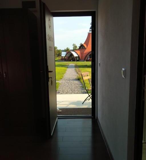 Пансион Hunnia   Huntanya