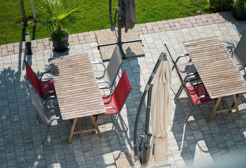 ペンション Katzer Villa