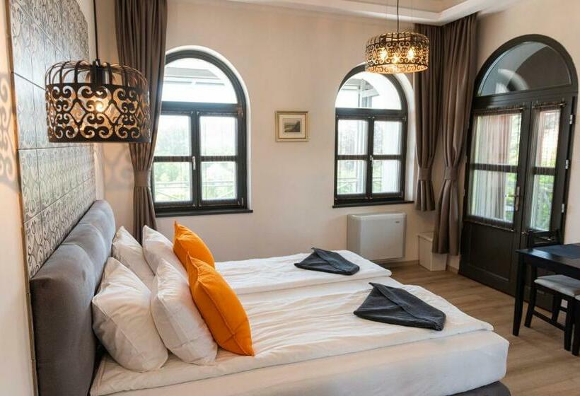 ペンション Katzer Villa