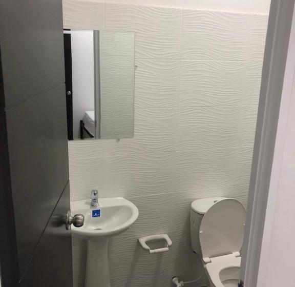 פנסיון Kava Casa Hostal