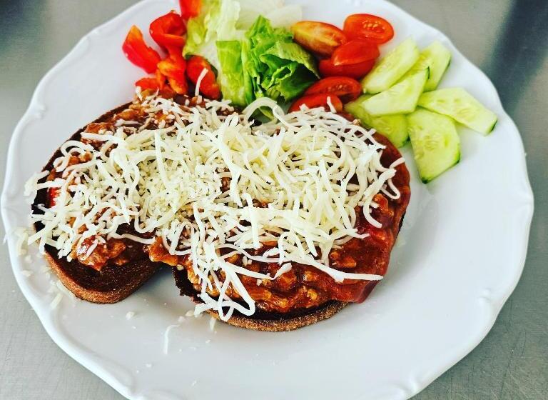 膳宿费 Kavárna A Penzion Reichl