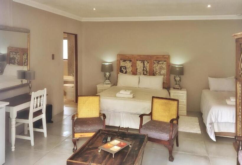 펜션 Louvre Guesthouse