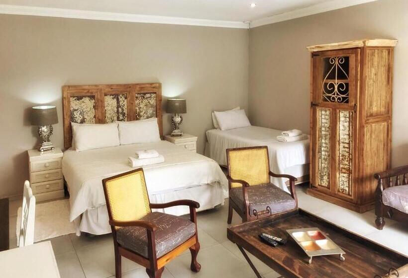 펜션 Louvre Guesthouse