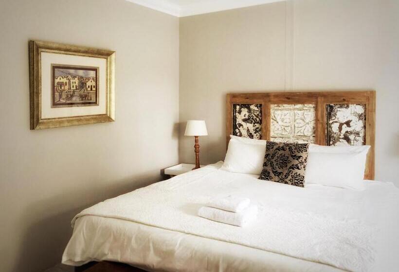 펜션 Louvre Guesthouse