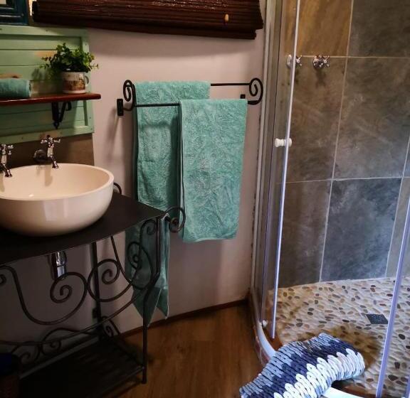 بنسيون Kukummi Lodge   Formerly Mackaya Bella Country Lodge