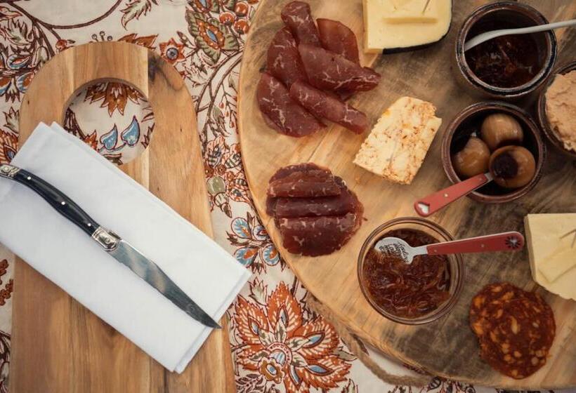 بنسيون Kukummi Lodge   Formerly Mackaya Bella Country Lodge