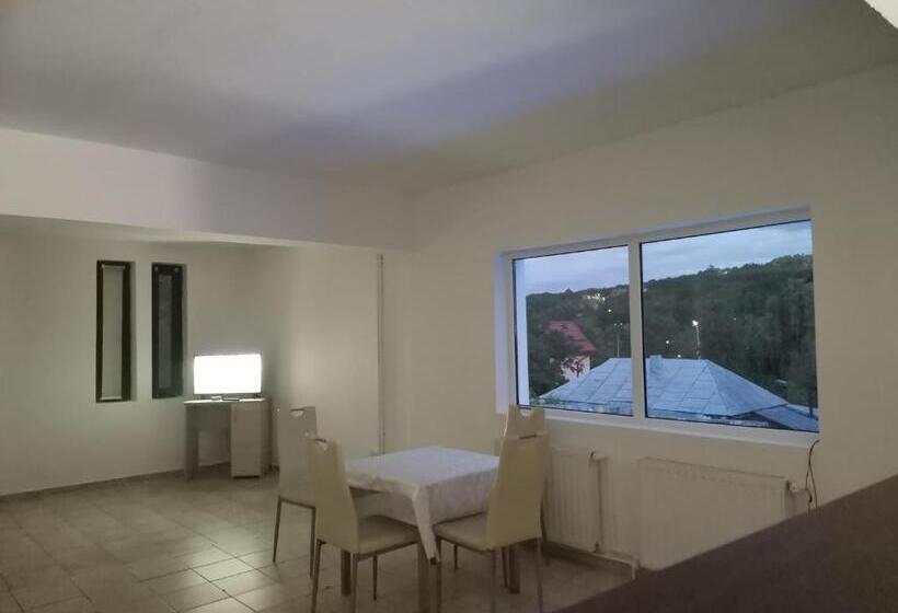 Пансион Natalia Guesthouse