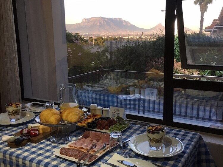 بنسيون Paperbark Manor