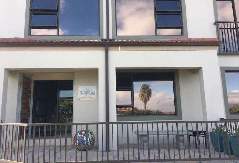 بنسيون Paperbark Manor