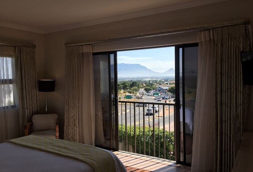 بنسيون Paperbark Manor