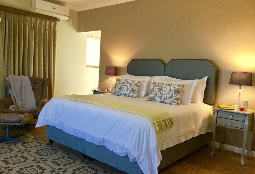 بنسيون Paperbark Manor