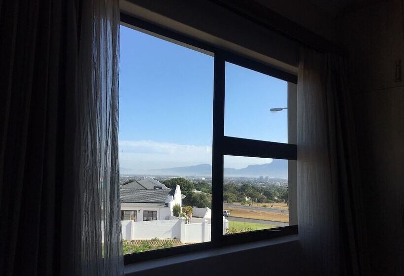 بنسيون Paperbark Manor