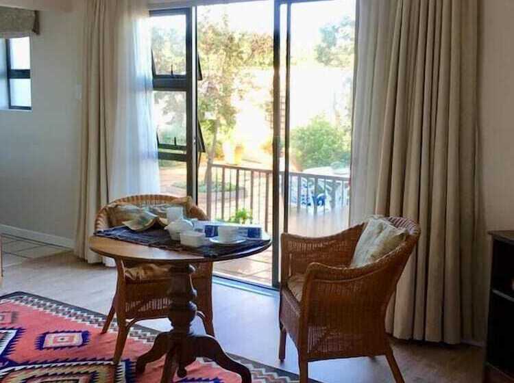 بنسيون Paperbark Manor