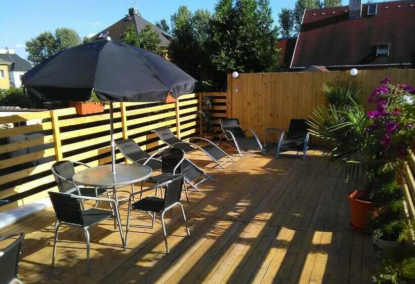 膳宿费 Penzion Iv