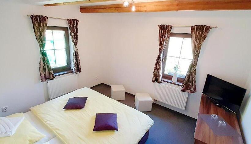 פנסיון Penzion Studánka, Klíny