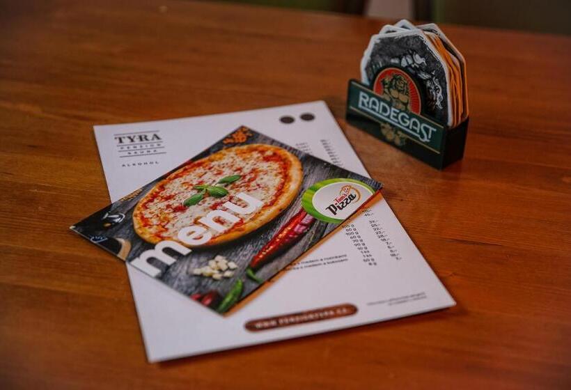 膳宿费 Penzion Tyra