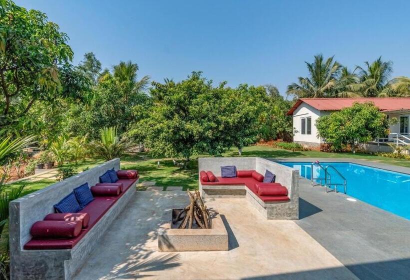 פנסיון Saffronstays Casa Manga, Karjat   Pet Friendly Pool Villa Near Nd S Film World And Saltt