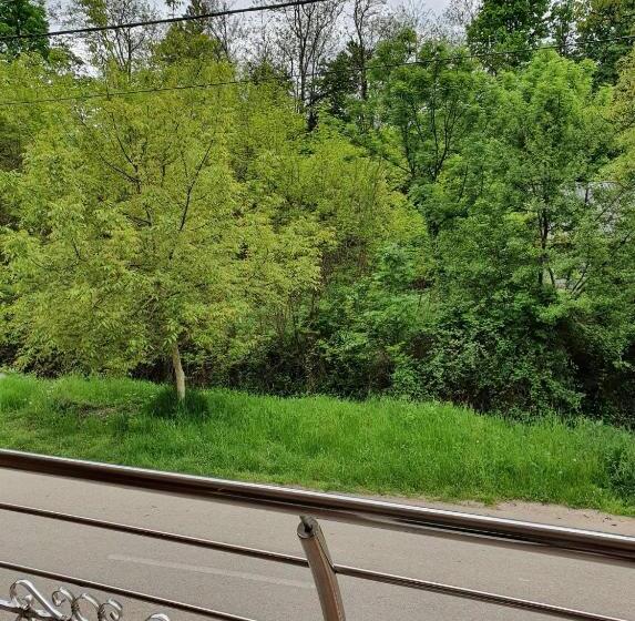 ペンション Sergilliohouse