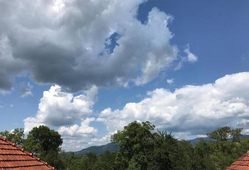 ペンション Sergilliohouse