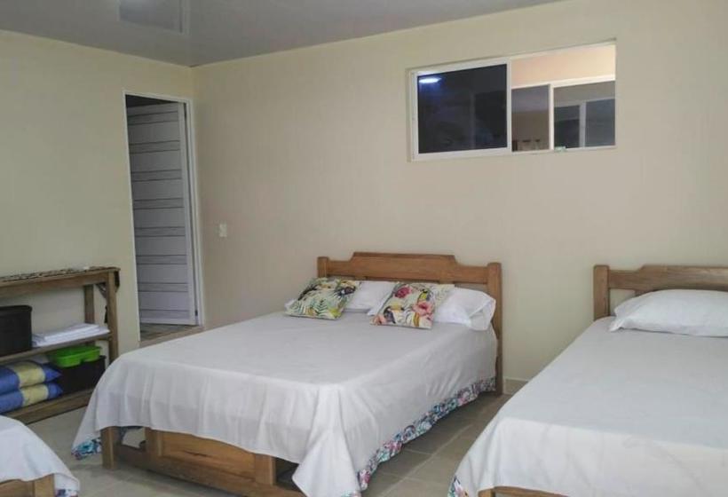 פנסיון Zéfiro Hostal