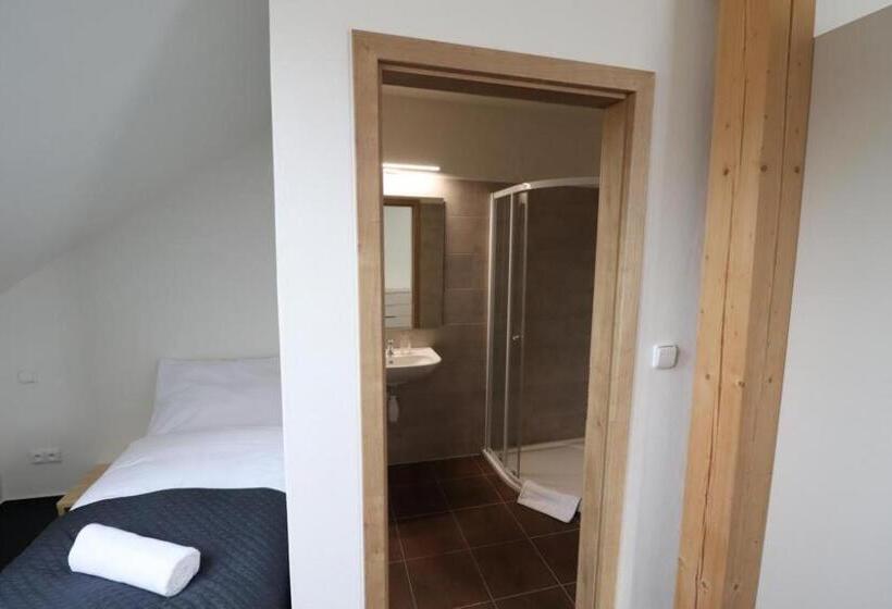 Пансион Penzion A Restaurace U Sousedů