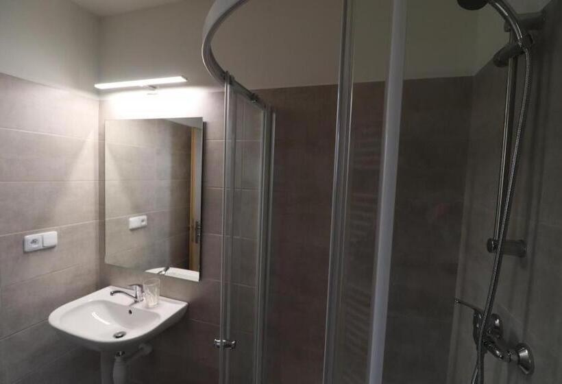 Пансион Penzion A Restaurace U Sousedů