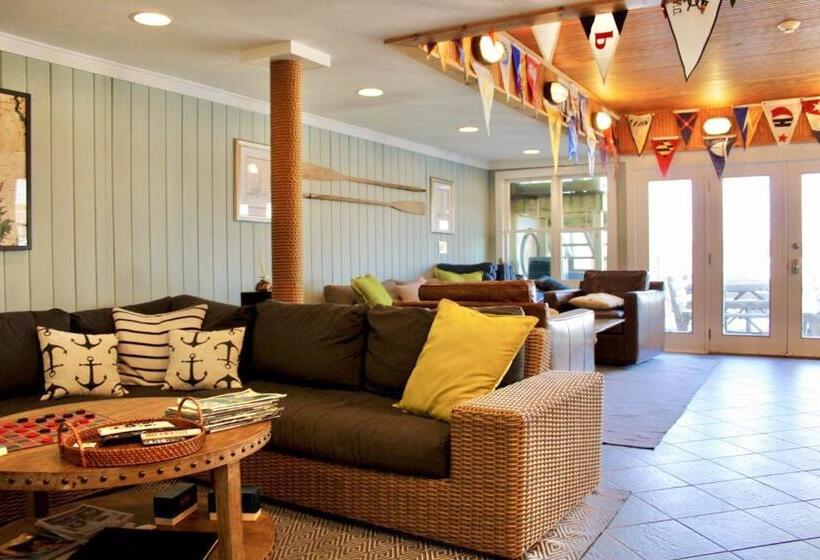 منتجع Inn At Haven Harbour