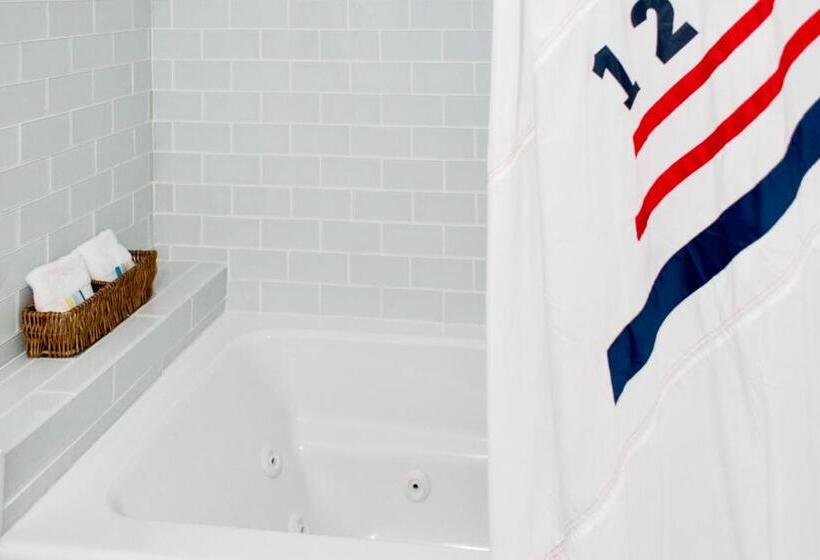 منتجع Inn At Haven Harbour