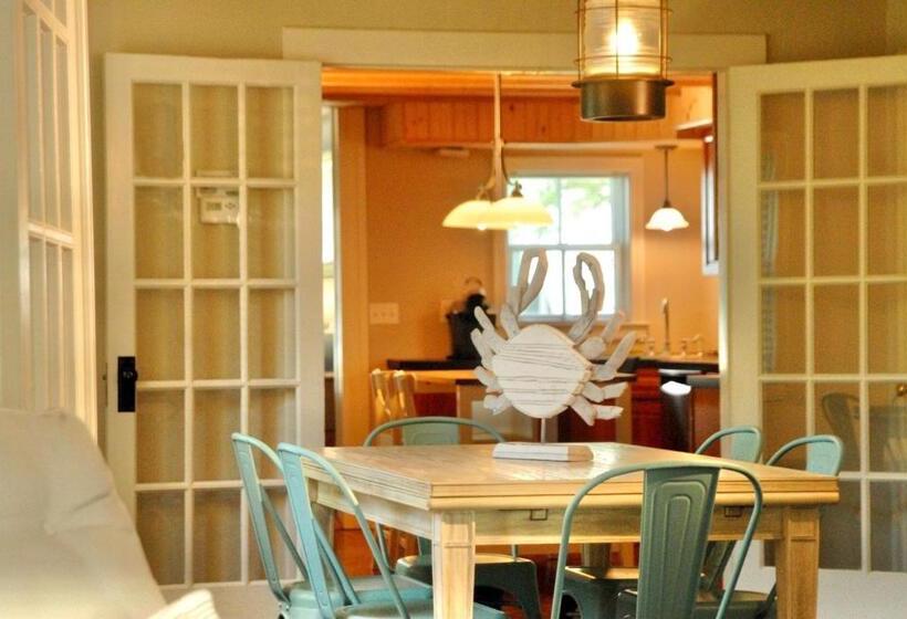 منتجع Inn At Haven Harbour