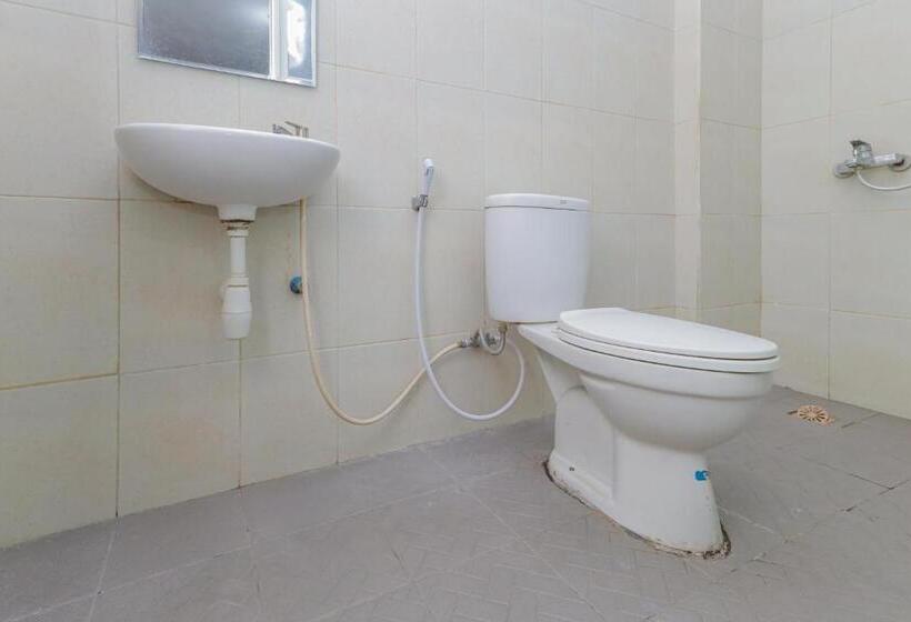 Urbanview Hotel Syariah Near Gelora Delta Sidoarjo