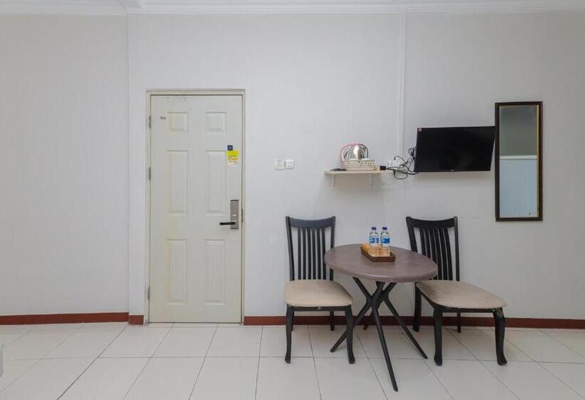 Urbanview Hotel Syariah Near Gelora Delta Sidoarjo