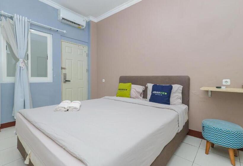 Urbanview Hotel Syariah Near Gelora Delta Sidoarjo