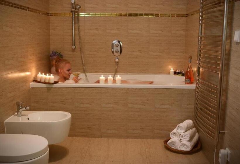 Wellness Hotel Zámeček