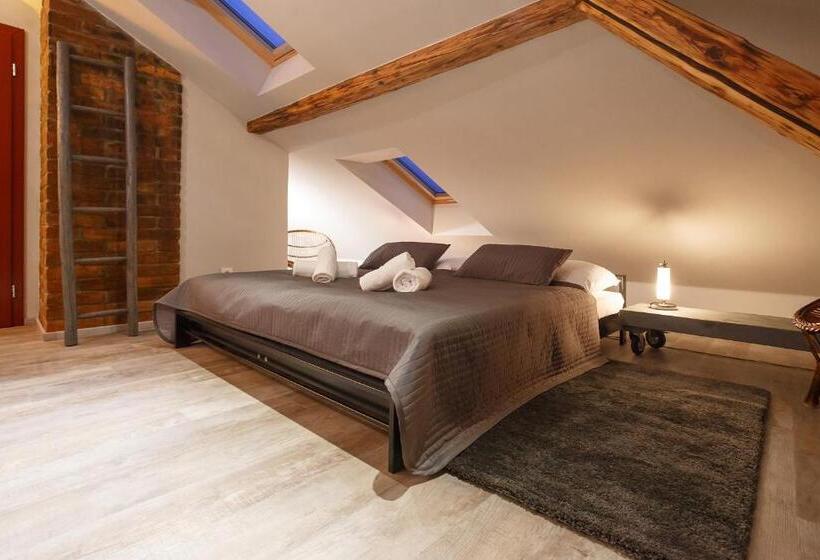 & Depandance Kopacka